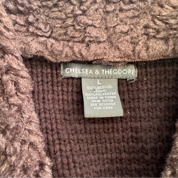 Chelsea & Theodore faux suede sherpa sweater - Picture 6 of 7